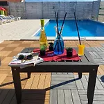 度假居 In Lisicic With Pool *