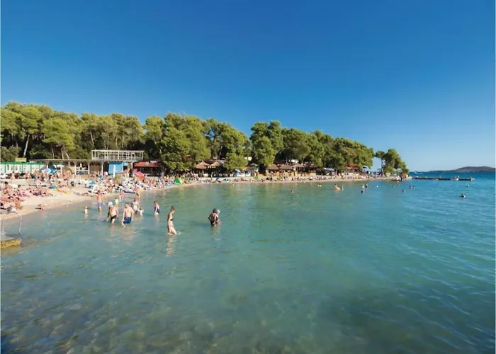 In Lisicic With Pool Lisicici